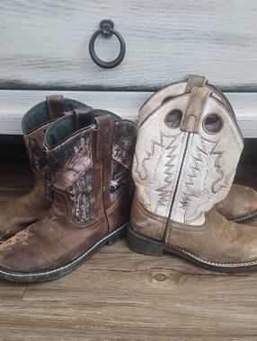 Cody James Children's Brown Western Cowboy Boots - Pair - Size 13 D And 1 D